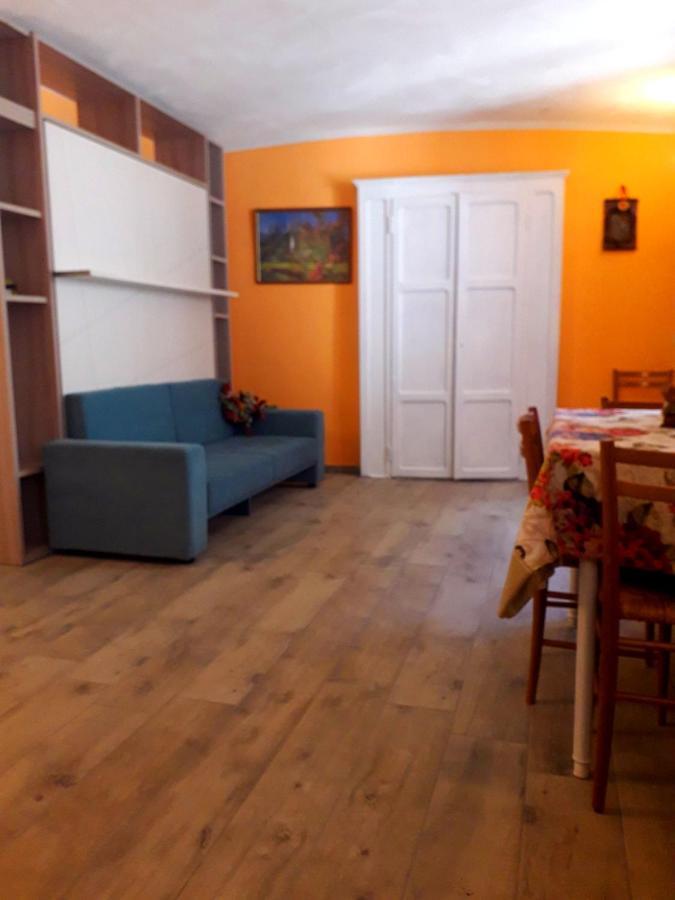 Goccia Di Resina #Sharingorobie Apartment Серина Екстериор снимка
