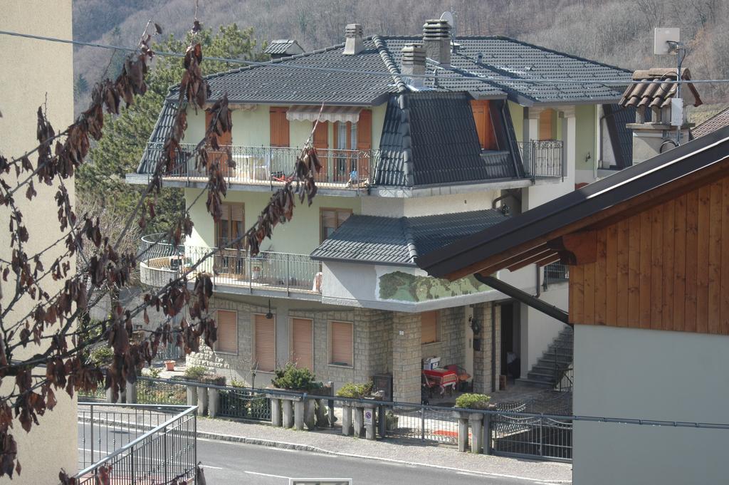 Goccia Di Resina #Sharingorobie Apartment Серина Екстериор снимка