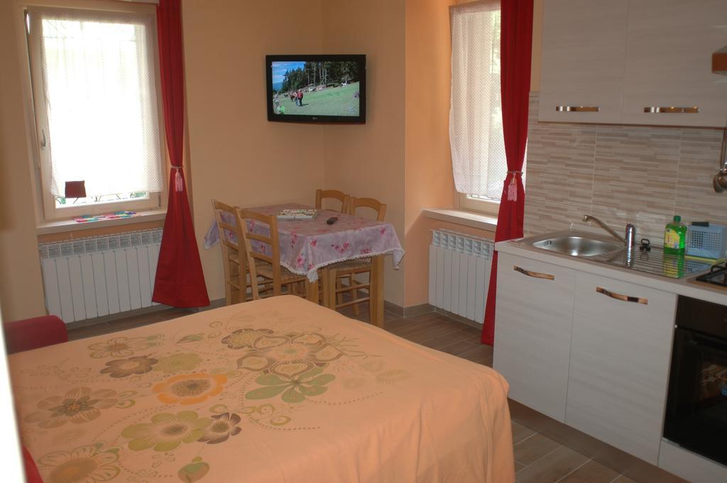 Goccia Di Resina #Sharingorobie Apartment Серина Екстериор снимка